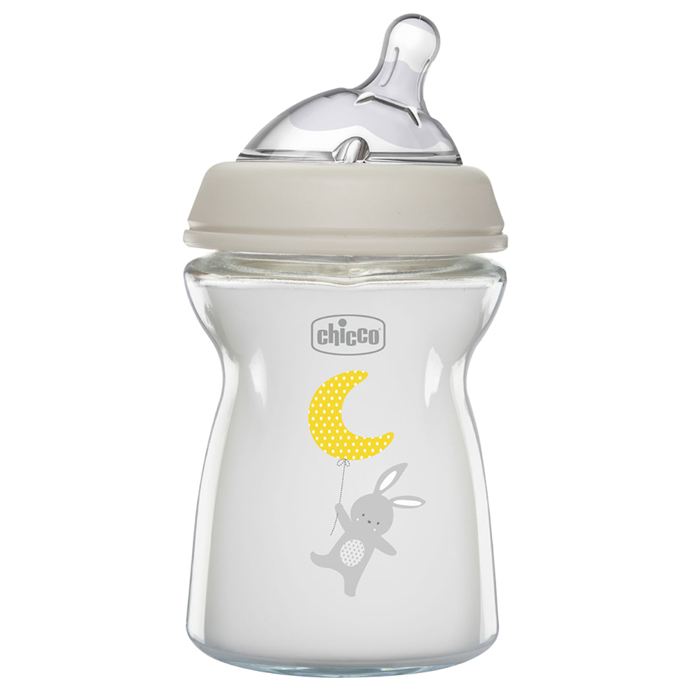 Chicco - Naturalfeeling Feeding Bottle 250ml Slow flow 2M+ Plastic - White